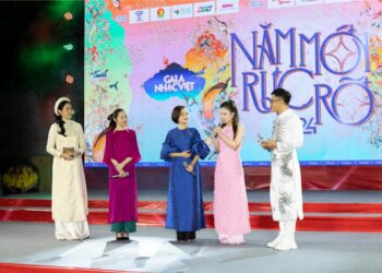 Thanh Ngọc, Bảo Anh, Dương Hoàng Yến xúc động tặng quà Tết cho trẻ khó khăn   