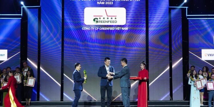 GREENFEED Việt Nam liên tiếp đạt Top 5 Công ty thức ăn chăn nuôi uy tín
