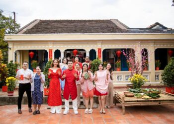 Ưng Hoàng Phúc lần đầu kết hợp với “quái vật underground” quẩy tưng bừng trong mv mới.