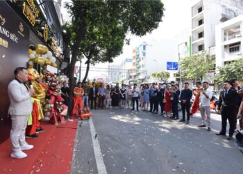 Hoành tráng Lễ khai trương Store Vàng Bạc Trang Sức Luxury Gold & Diamond