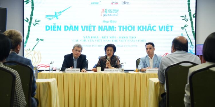 Công bố sự kiện Diễn đàn Việt Nam: Thời khắc Việt