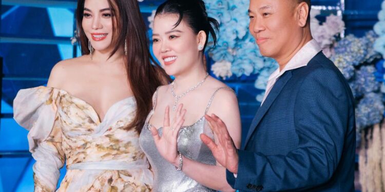 Trương Ngọc Ánh, Dương Hoàng Yến cùng dàn nghệ sĩ góp mặt tại buổi tiệc thượng lưu cuối năm của doanh nhân Lê Linh