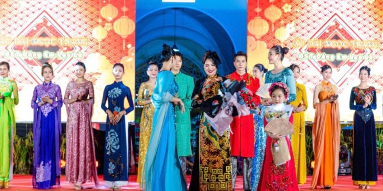  CEO Ngọc Trang mong muốn tôn vinh giá trị người phụ nữ Việt qua tà áo dài Áo Dài