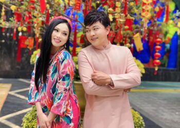 Hà Phương – Trần Sang diện áo dài rực rỡ, du xuân đầu năm