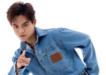 Quang Anh ‘Nam thần gen Z ngành Luật’ tung bộ ảnh cực chất mừng tuổi mới