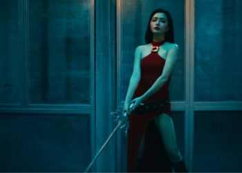 Bích Phương mang đậm phong cách của phụ nữ Châu Á trong MV Nâng Chén Tiêu Sầu