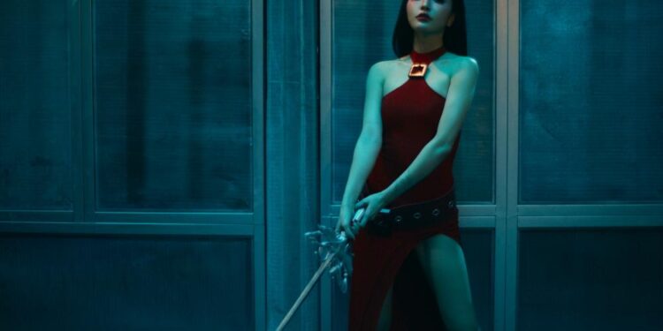 Bích Phương mang đậm phong cách của phụ nữ Châu Á trong MV Nâng Chén Tiêu Sầu