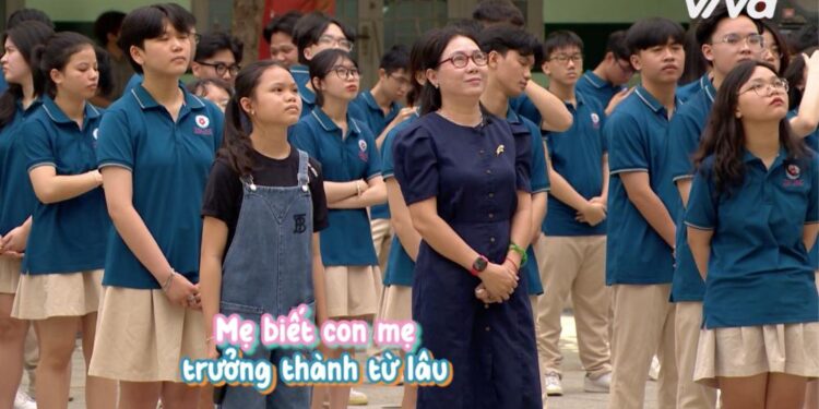 Loạt câu chuyện đầy xúc động trong tập 1 Thiếu Niên Tỏa Sáng