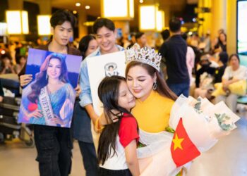 Hoa hậu Ngọc Trang trở về từ Mrs Globe 2024 được khán giả chào đón nồng nhiệt