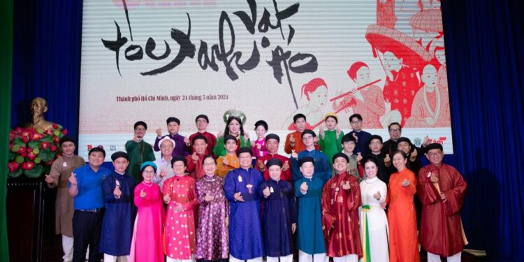 Tóc Xanh Vạt Áo mùa 4 quy tụ 25 đơn vị từ Bắc – Trung – Nam: Ngày hội Việt phục và văn hóa đặc sắc