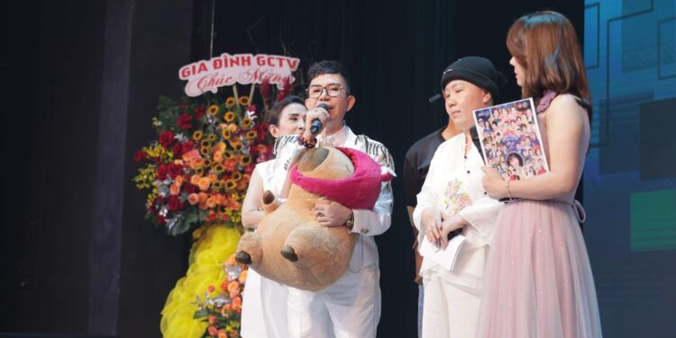 Danh ca Long Nhật, NSUT Thoại Mỹ, Lâm Khánh Chi, Nguyễn Phi Hùng và các nghê sỹ nổi tiếng làm đêm nhạc yêu thương giúp nghệ sỹ Thanh Hằng