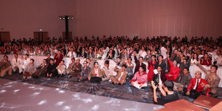 Cuộc đua âm nhạc rực “lửa” của Anh Trai Vượt Ngàn Chông Gai 2024 chính thức bắt đầu: 33 Anh Tài choáng ngợp vì sân khấu Concert quy mô khủng và luật chơi thách thức trí, tài