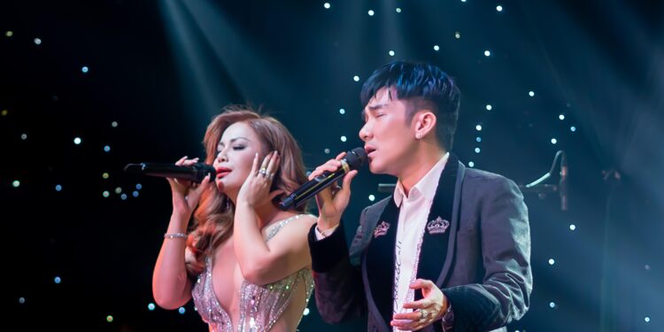  Quang Hà: “Minh Tuyết quyến rũ, sống tình cảm”