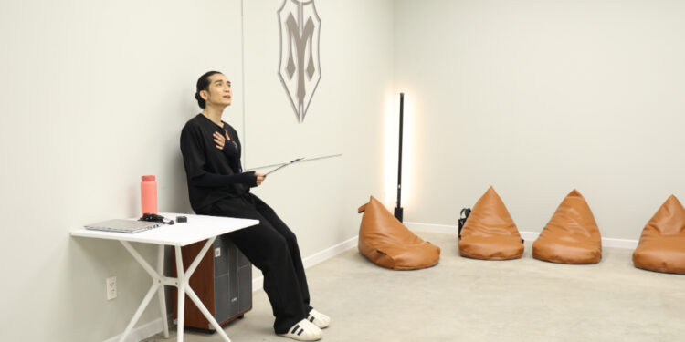 Anh Trai Vượt Ngàn Chông Gai 2024: Ra mắt hình hiệu biểu tượng khiên lửa đại diện cho tinh thần thép của người đàn ông