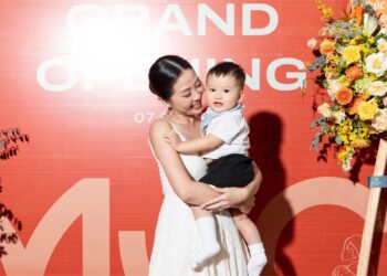 MC Liêu Hà Trinh: “Vợ chồng tôi từng lãng phí tiền, áp lực vì thiếu kinh nghiệm nuôi con”