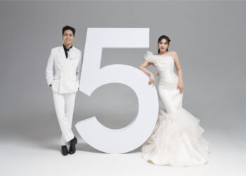 Vợ chồng Thu Thủy khoe bộ ảnh “tình bể bình” nhân kỉ niệm 5 năm ngày cưới