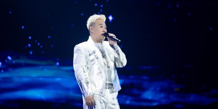 Trung Quân và màn tam ca “chấn động” với diva Mỹ Linh và Hồ Quỳnh Hương