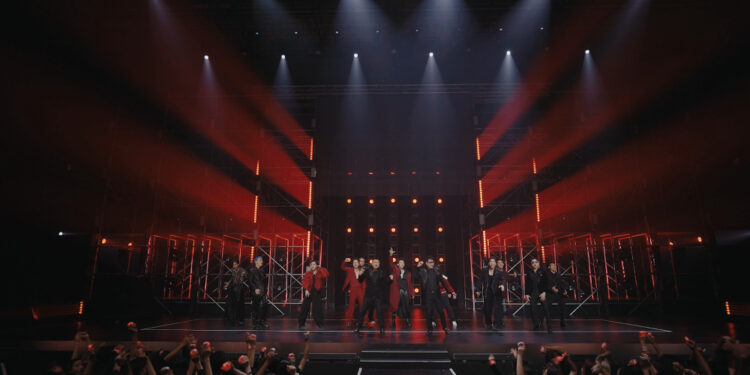 Tri ân khán giả, NSX Anh Trai Vượt Ngàn Chông Gai 2024 tung thêm bản Live Performance ‘Hỏa ca” với đầy đủ 33 Anh Tài trình diễn