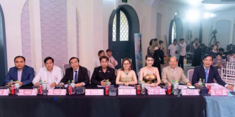 Sơ khảo và bán kết cuộc thi “Hoa Hậu Thẩm Mỹ Việt Nam 2024”: Thí sinh nỗ lực tranh vé vào vòng chung kết 