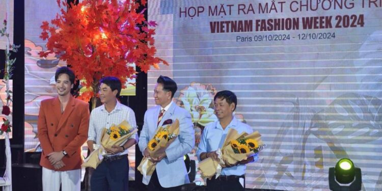 Vietnam fashion week- Tuần lễ thời trang Việt Nam 2024 tại Pháp quy tụ các NTK hàng đầu Việt Nam