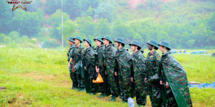 Tập 1 Sao nhập ngũ 2024: Pháo, Mie xung phong ngụy trang; MisThy xin giữ lại “bảo bối”