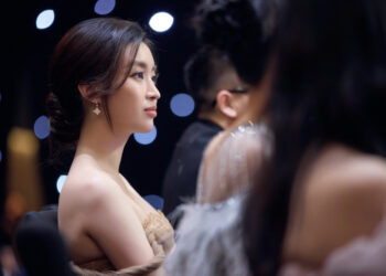 Hoa hậu Đỗ Mỹ Linh ngồi ghế nóng cuộc thi nhan sắc