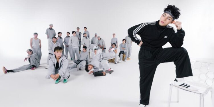 Ngỡ ngàng vì năng lượng của MONO trong MV Dance Performance