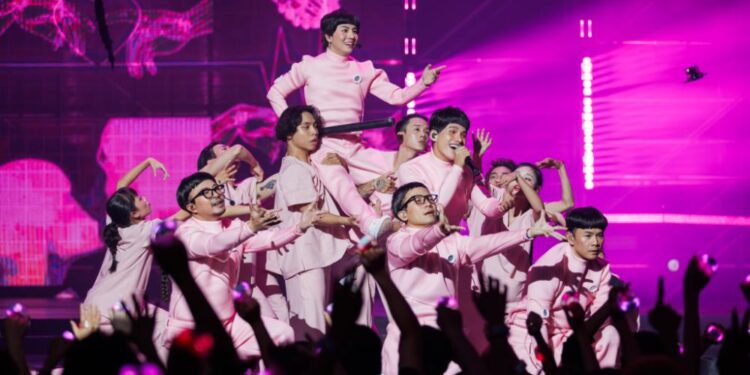 Sold-out toàn bộ vé Concert Anh Trai Vượt Ngàn Chông Gai 2024 sau 90 phút mở bán