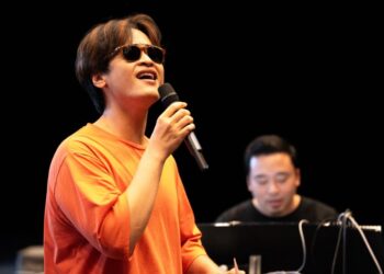 Hà Anh Tuấn cật lực tập luyện cùng ban nhạc cho concert “SKETCH A ROSE” tại Úc