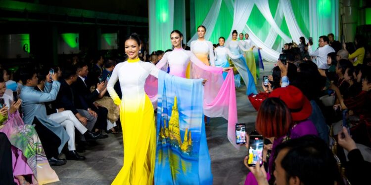 Thí sinh Miss Cosmo 2024 trải nghiệm Lễ hội văn hoá Việt độc đáo giữa đại ngàn cao nguyên