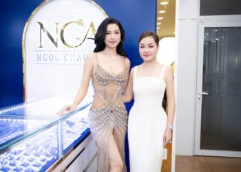 Hoa hậu Hoàng Thanh Nga tươi trẻ “đọ sắc” cùng Á hậu Hoàng Nhung