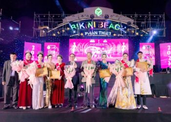 Doanh nhân Nguyễn Thị Sinh xuất sắc đoạt danh hiệu Nữ hoàng vì cộng đồng