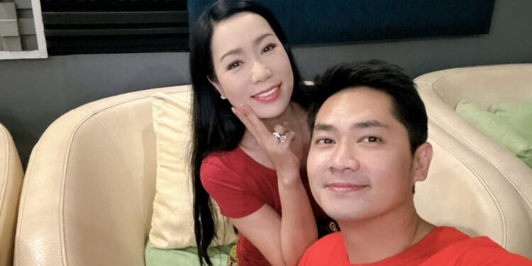 Minh Luân cùng ekip thực hiện xuyên đêm cho ca khúc “Việt Nam sáng tươi”