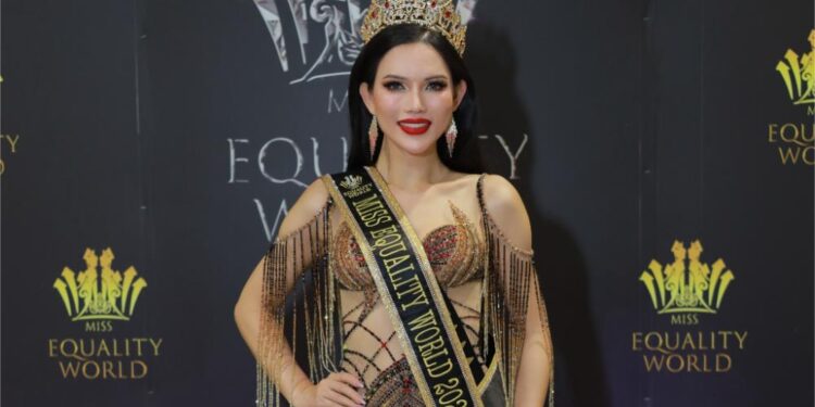 Sau Hương Giang, Việt Nam có thêm 1 vương miện hoa hậu chuyển giới