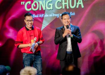  Dàn anh trai của “Anh trai vượt ngàn chông gai” đến chúc mừng danh thủ Hồng Sơn ra mắt sách