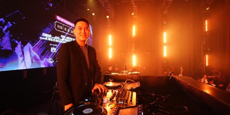 Đêm nhạc Huế Symphony: Khi dàn Giao hưởng phương Tây – nhã nhạc Cung đình Huế và nhạc Trịnh kết hợp