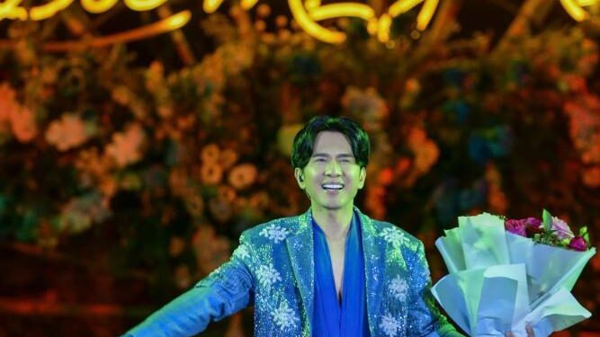 Đan Trường: Chăm chỉ ra sản phẩm, hướng sự quan tâm đến người dân vùng bão lũ