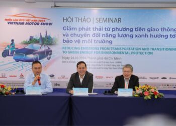 Hội thảo: “Giảm phát thải từ phương tiện giao thông và chuyển đổi năng lượng xanh hướng tới bảo vệ môi trường”   