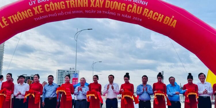 TP.HCM chính thức thông xe cầu Rạch Đĩa hơn 500 tỷ