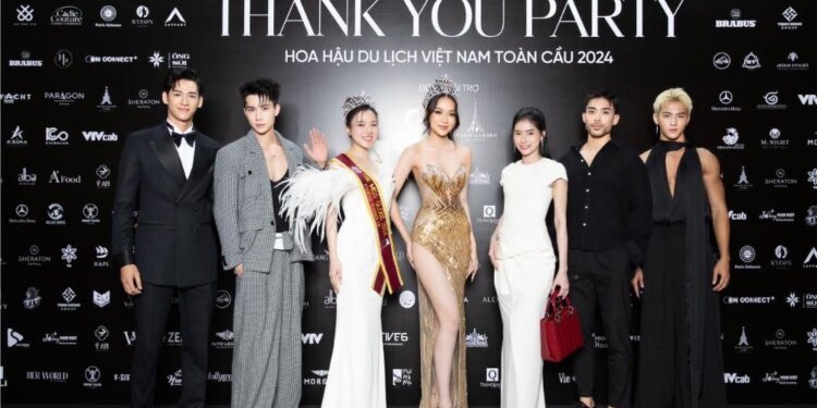 Dàn hoa, á hậu Hoa Hậu Du Lịch Việt Nam Toàn Cầu hội ngộ