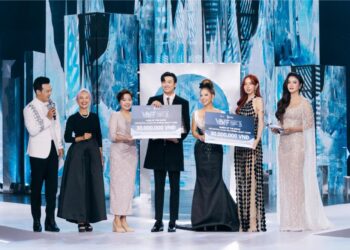 Hoa hậu Thanh Thuỷ, Hoàng Phương, Quế Anh, Ý Nhi thần thái trên sàn diễn Vietnam Beauty Fashion Fest lần thứ 10