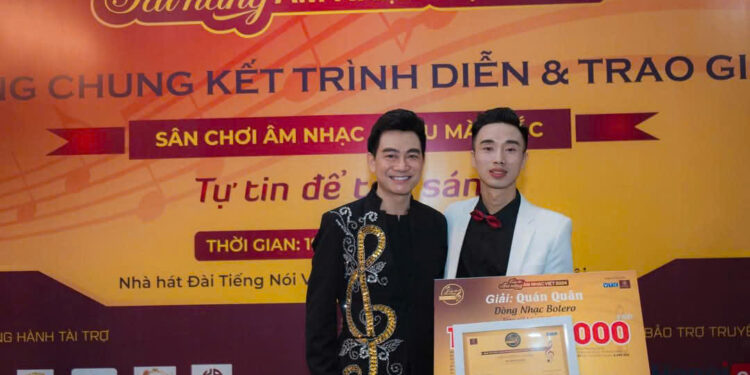 Ca sĩ Lâm Bảo Phi đã lưu diễn 18 nước trên thế giới