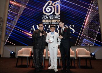 Trịnh Tú Trung và “Là Mây Trên Bầu Trời Của Ai Đó” đoạt Giải LHP Châu Á Thái Bình Dương lần thứ 61