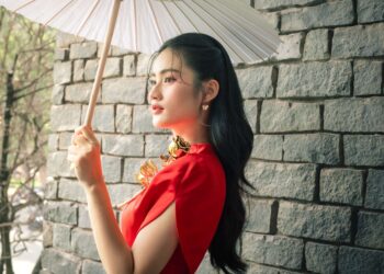 Hoa hậu Ý Nhi làm điều đặc biệt trước thềm Miss World