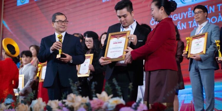 Doanh nhân – Nhạc sĩ Thành Nguyễn vinh dự đạt doanh hiệu Doanh nhân, trí thức tiêu biểu 2025