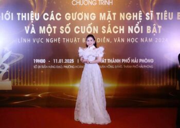 Bình Tinh tự hào với danh hiệu “Gương mặt nghệ sĩ tiêu biểu ngành nghệ thuật 2024”