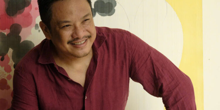 Thế giới tranh lụa của Bùi Tiến Tuấn