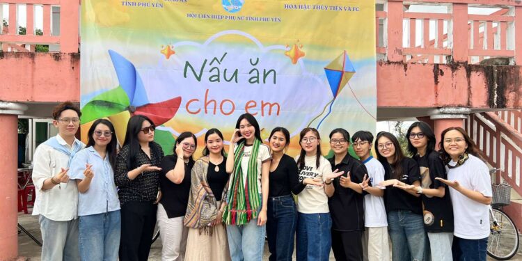 Thuỳ Tiên truyền cảm hứng cho người hâm mộ làm thiện nguyện