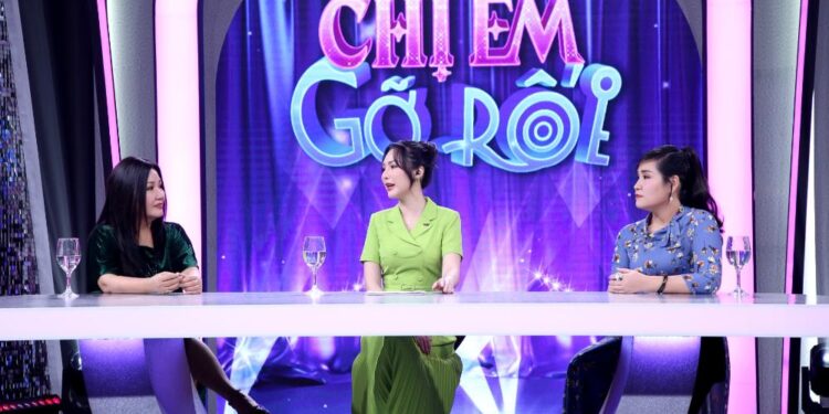 Nghệ sĩ Ngân Quỳnh nghẹn ngào kể chuyện con trai giận vì đi du học quá sớm