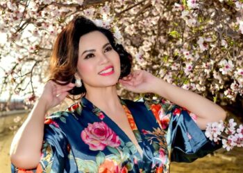 Hoa hậu Kim Hồng đưa ra triết lý 6 chữ T khi tặng hoa phụ nữ ngày 8/3